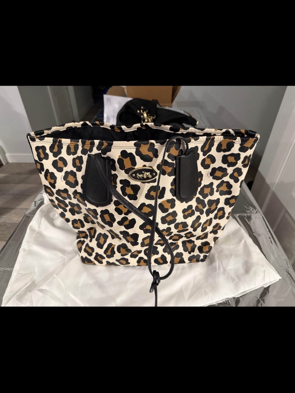 Coach Leopard-Print city tote